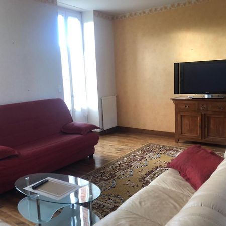 Gite -Belle Maison Dans Une Ancienne Ecole-Tarif Reduit Hors We ! Chanzeaux Zewnętrze zdjęcie