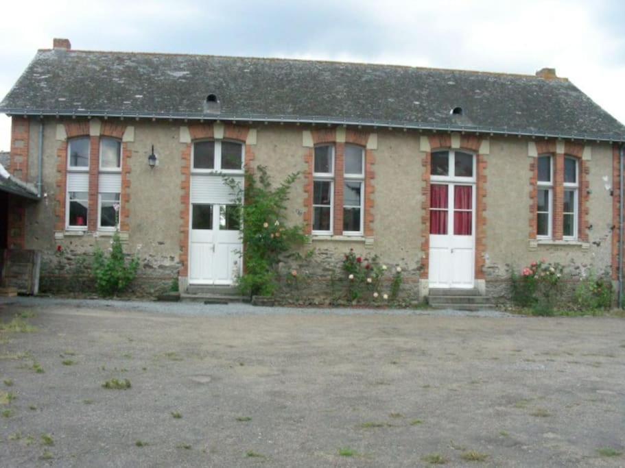 Gite -Belle Maison Dans Une Ancienne Ecole-Tarif Reduit Hors We ! Chanzeaux Zewnętrze zdjęcie