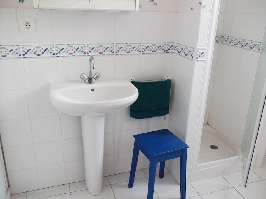 Gite -Belle Maison Dans Une Ancienne Ecole-Tarif Reduit Hors We ! Chanzeaux Zewnętrze zdjęcie